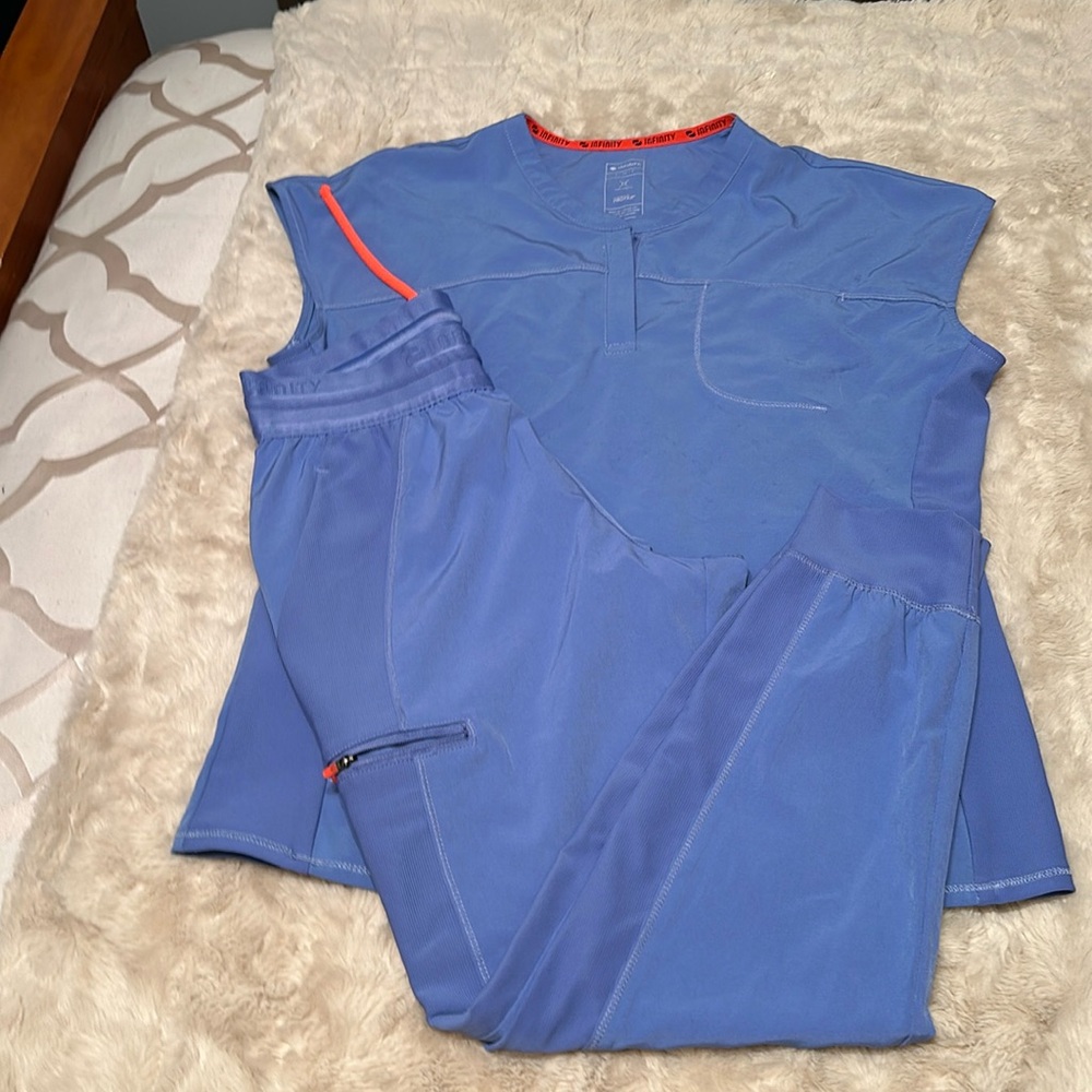Infinity ceil blue scrub set